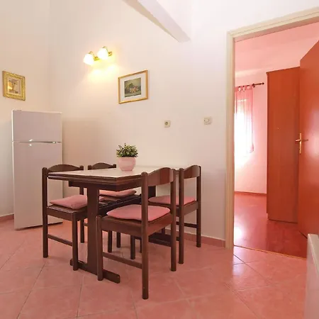 Fuer 4 Personen Ca 45 Qm In Valbandon, Istrien Istrische Riviera Apartment Valbandon